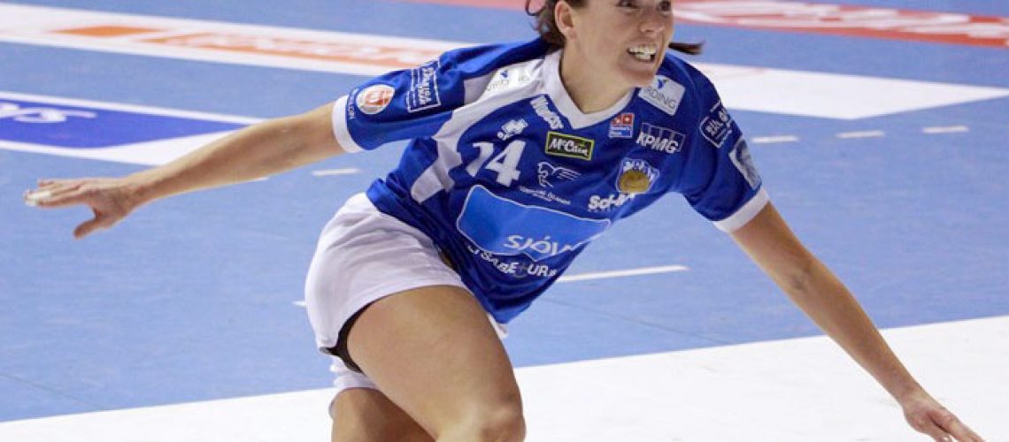 Fram-Valur-bikar-SJ4