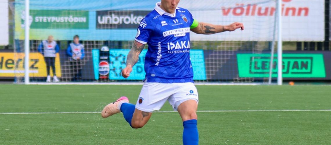 Kenny gegn ÍBV