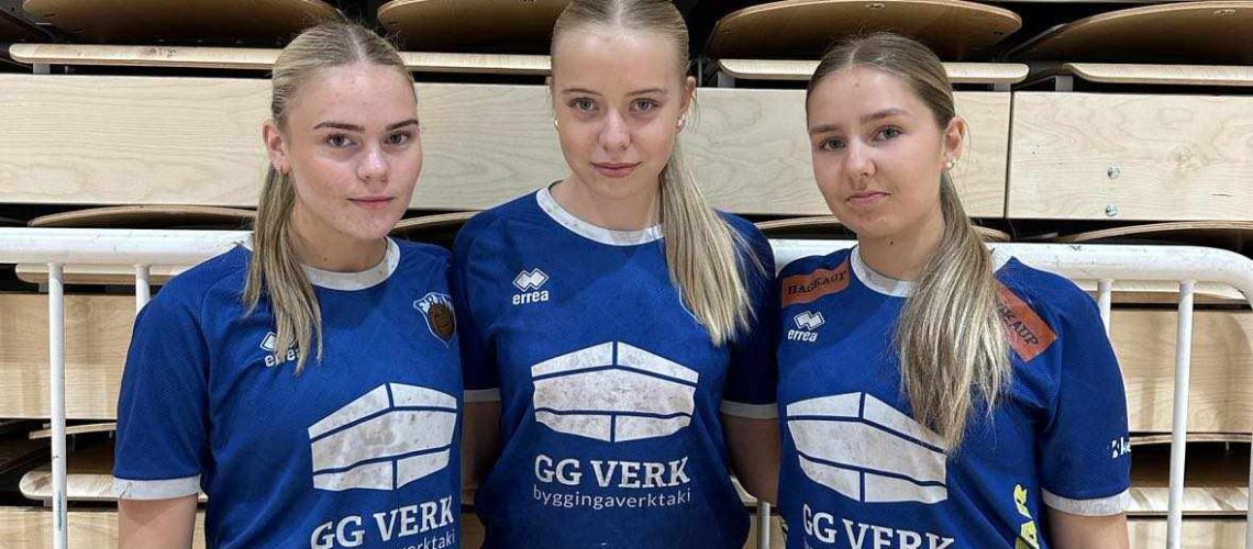 u16 kvenna vefur