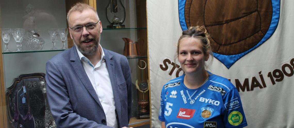 unnur og gummi vefur